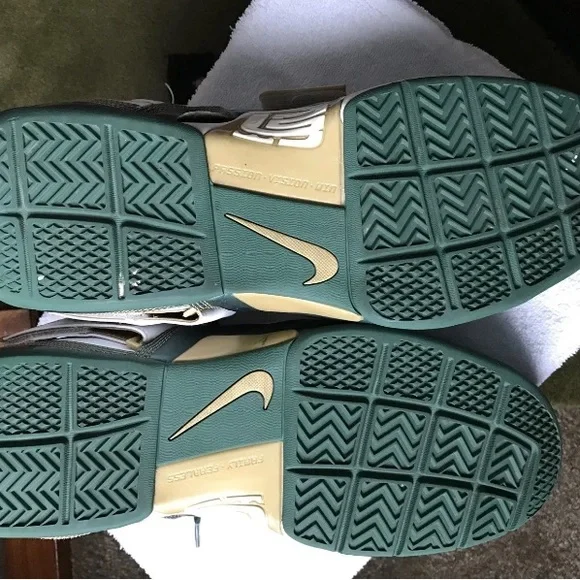 Lebron Soldier IV Mens Shoes Size 18 These were made exclusively for players